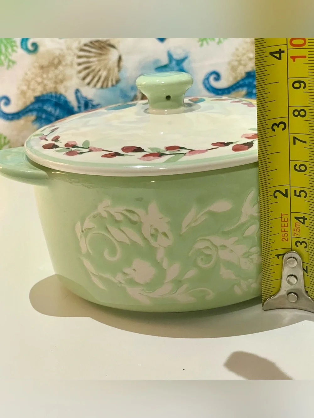 The Pioneer Woman Prairie Signature Mini Stoneware Casserole Dish with Lid
